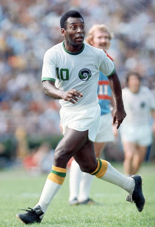 O New York Cosmos, vai imortalizar a camisa 10 do Rei Pelé !