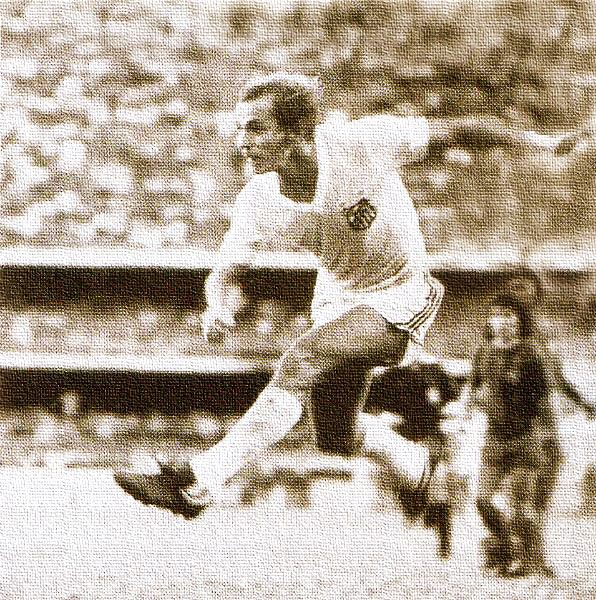 72448_169518473199332_503937197_n